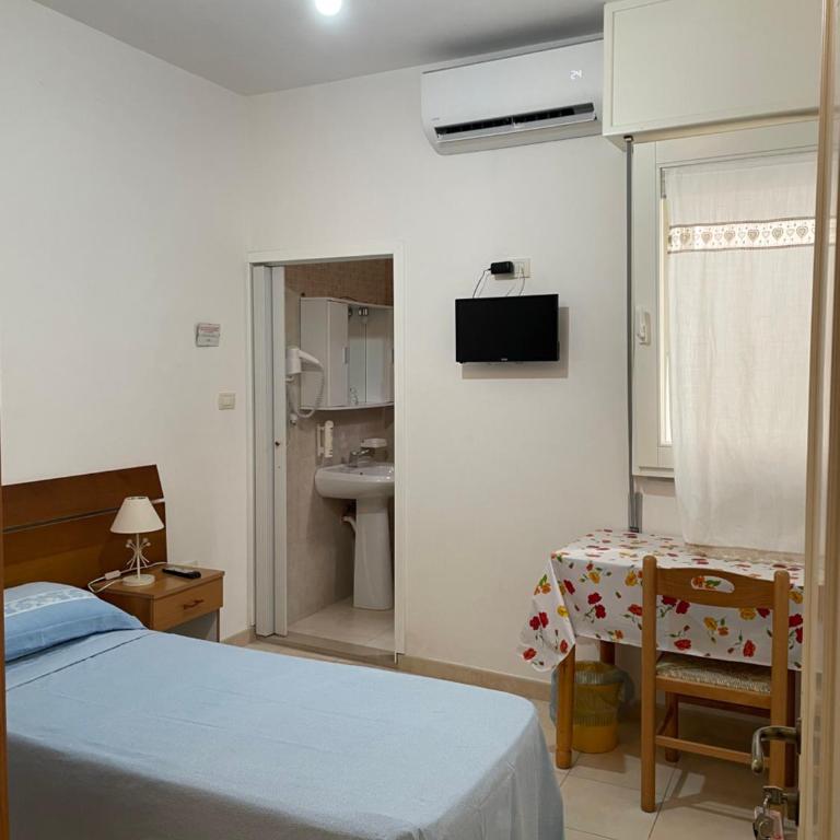 Albergo Europa - Camera Singola Economy - 10