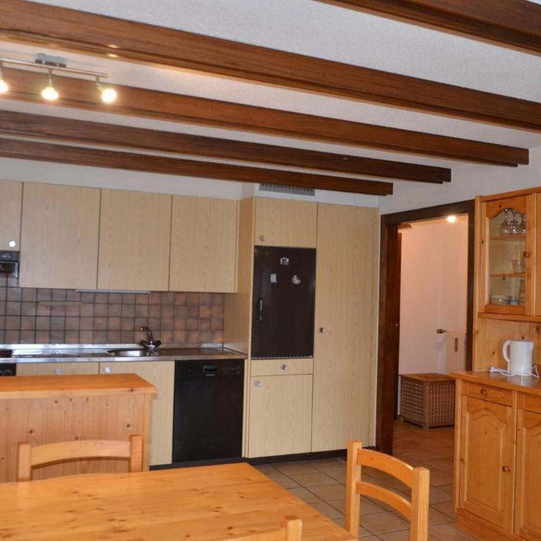 Immeuble Les Mélèzes - Apartment mit Balkon - 1