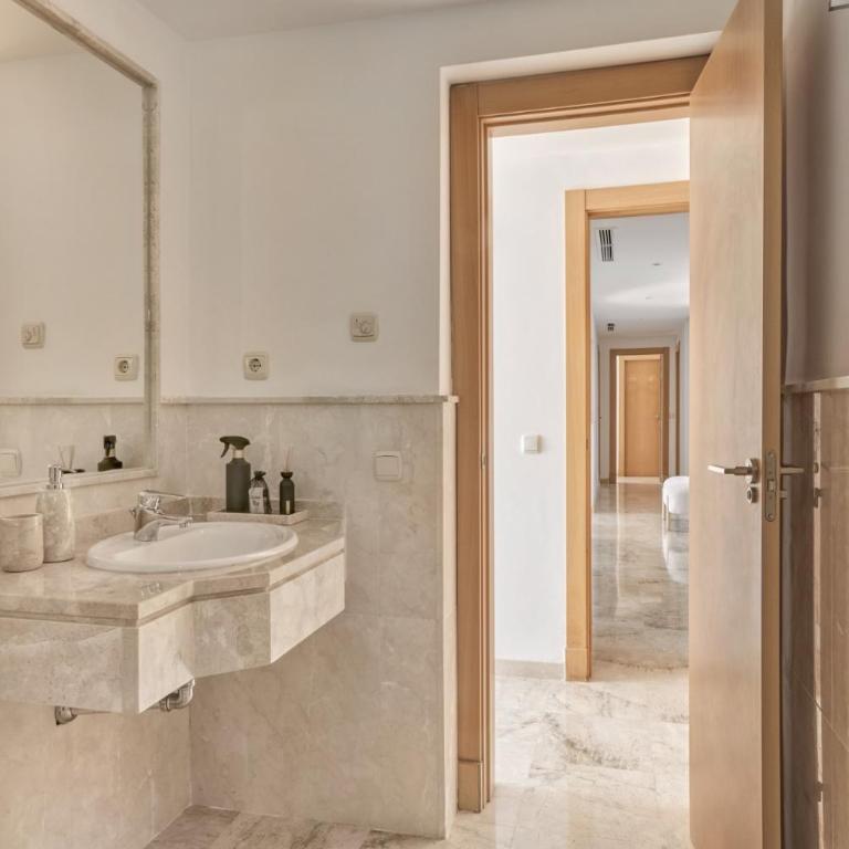 Penthouse with Large Terrace, Sea & Mountain Views - Apartamento de 3 dormitorios - 38