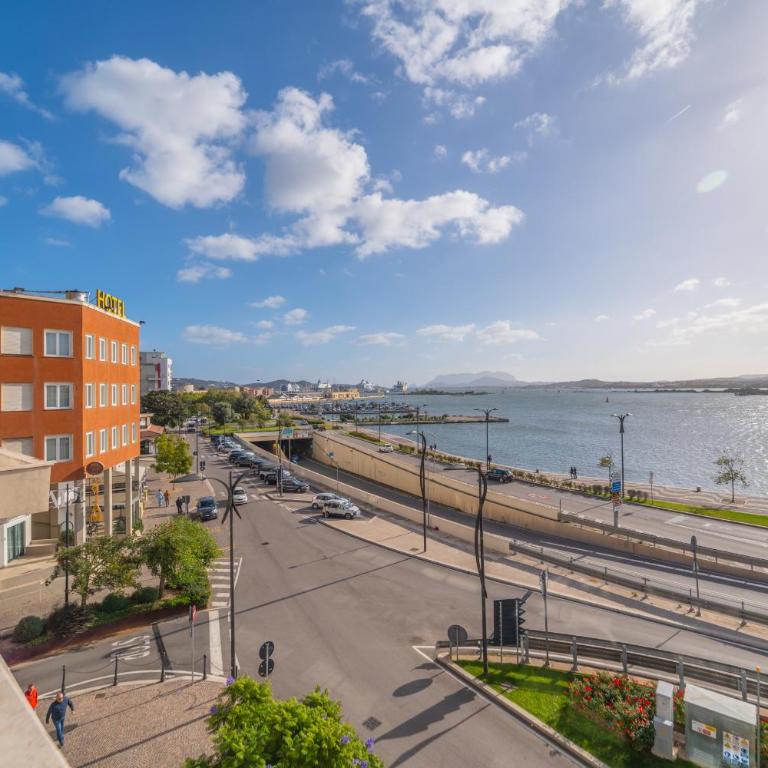 Sea View Escape Waterfront Apartment Olbia - Appartamento con Vista Mare - 28