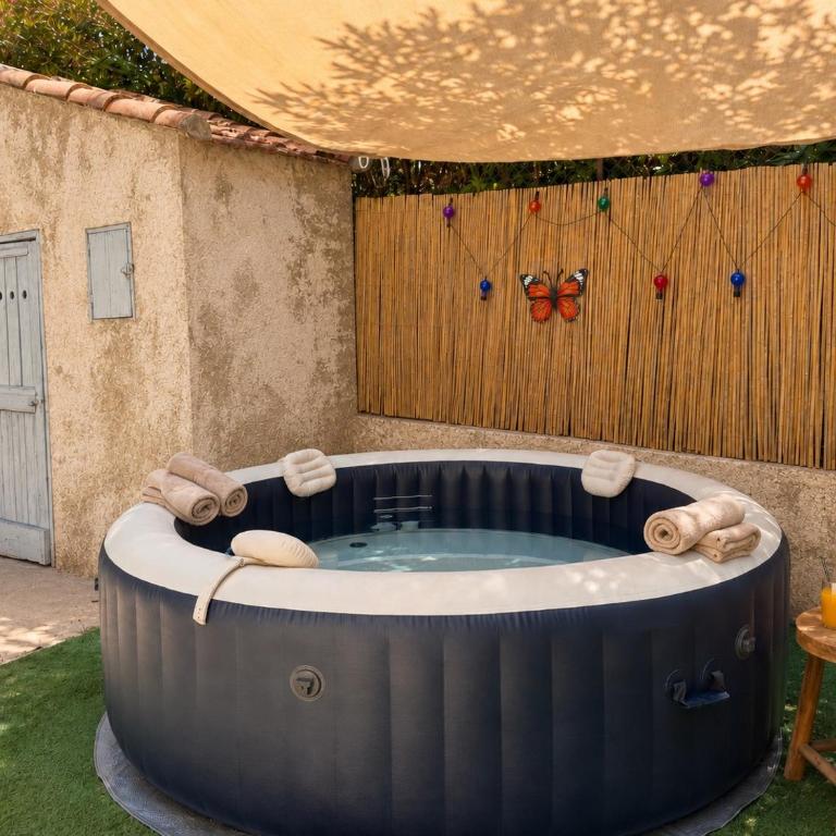 Oasis Secrète à Cannes - Prestigieuse Villa Historique Jardin Ombragé Centre et Plages à Pied - Apartment mit 1 Schlafzimmer - 1