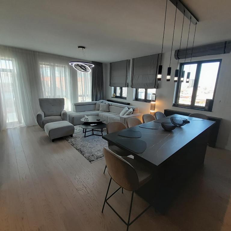 BW Libera 2 - Room #1688833601 - 12