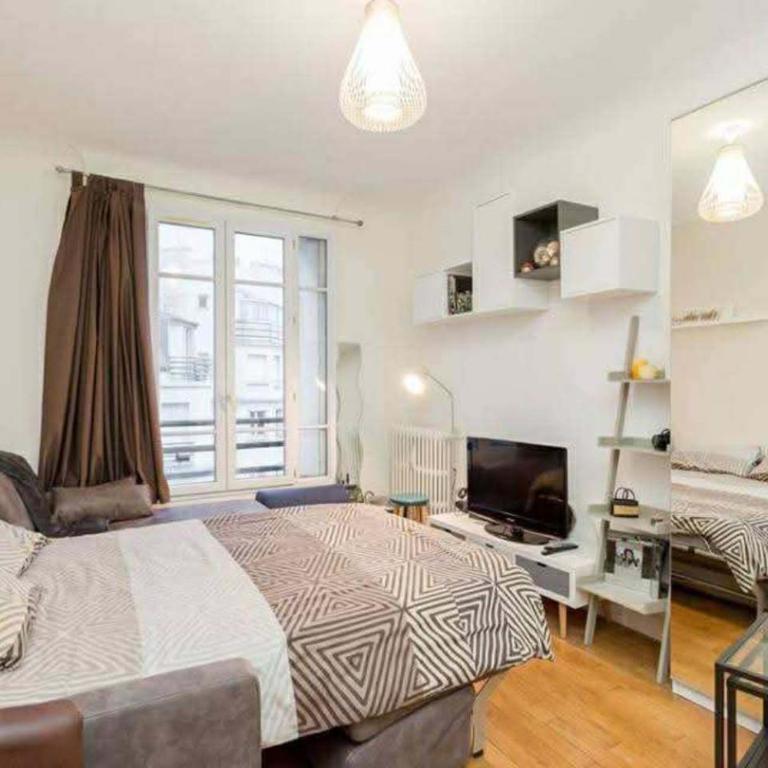 Celine 6 Modern Studio with Eiffel Tower View, Central Paris - Appartement 1 Chambre - 3