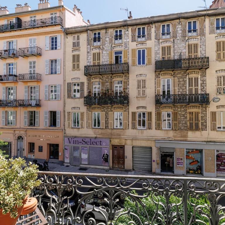 Luxurious - Appartement 3 Chambres - 79