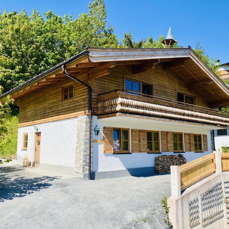 Hochkönig Hideaway - Ski-in & Ski-out Chalet by Maria Alm and Zell am See - Chalet 1 - 24