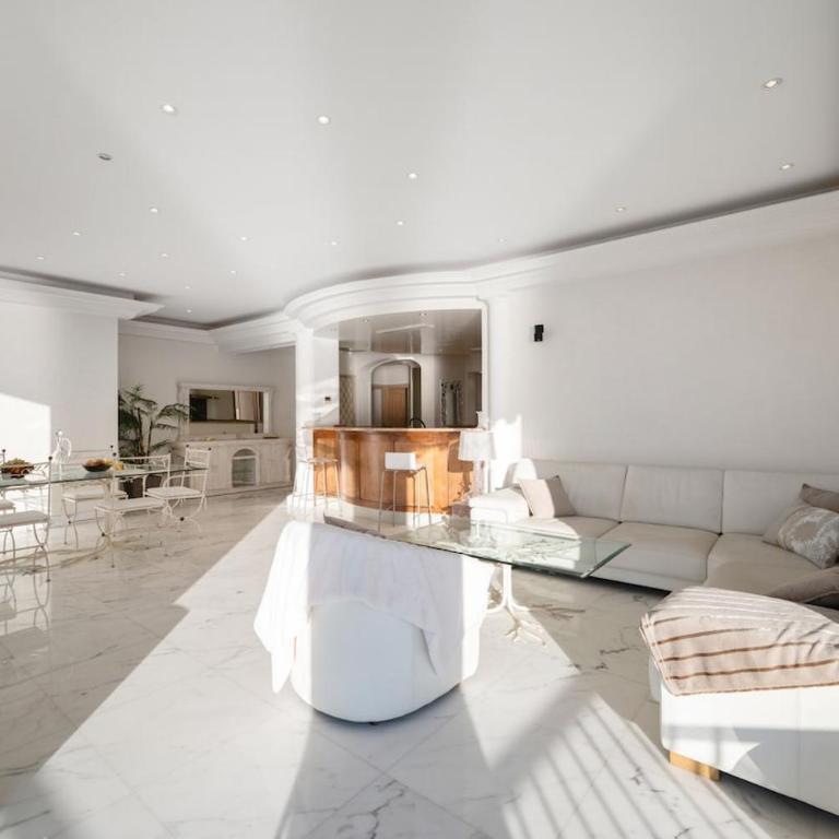 Sun, Sea and Elegance - Appartement 2 Chambres - 24