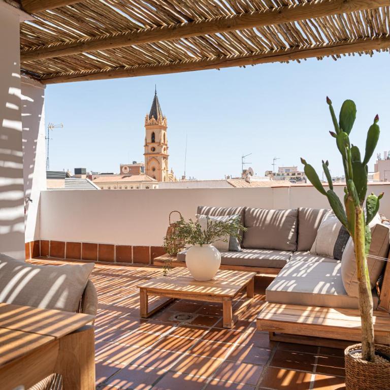 Central Atico 2BR - Two-Bedroom Apartment - 3