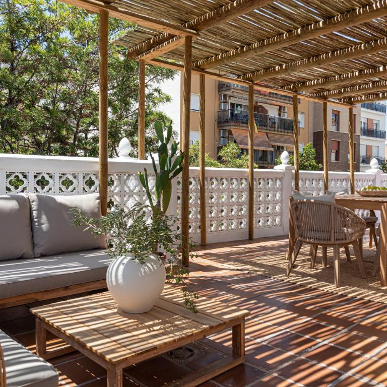 Central Atico 2BR - Two-Bedroom Apartment - 35