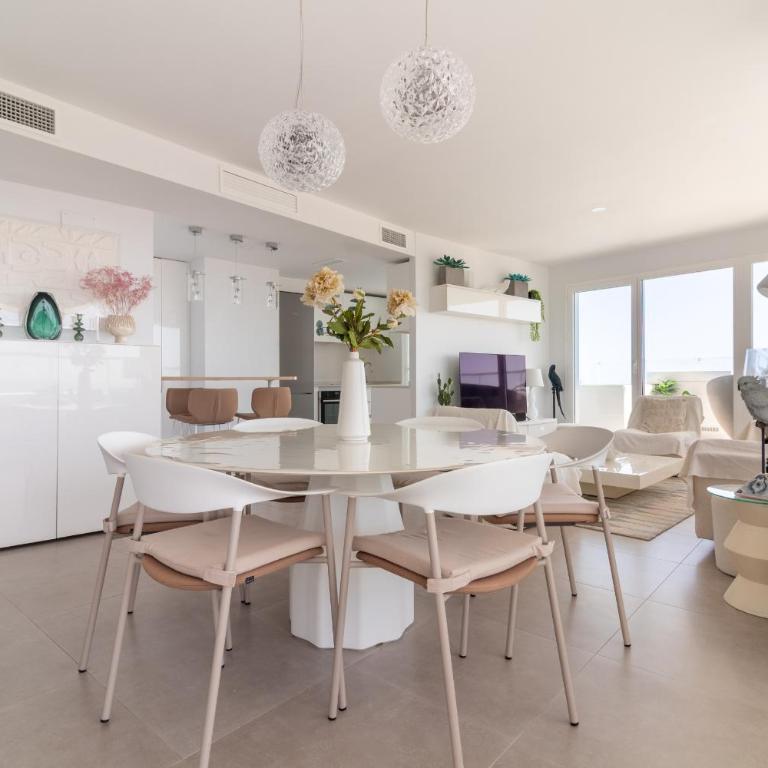 Global Vacacional, Apartamento con piscina privada y terraza con vistas a la costa - Apartment mit Meerblick - 19