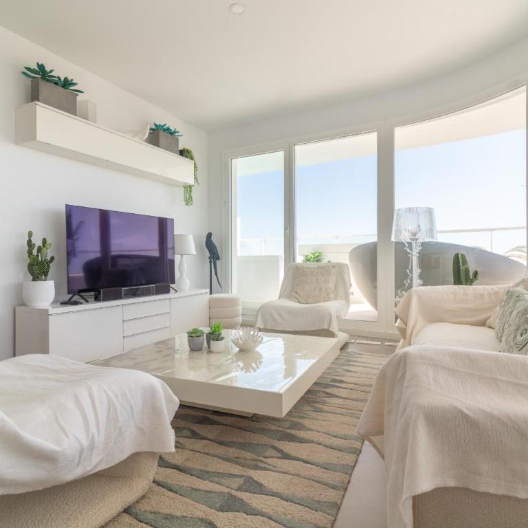 Global Vacacional, Apartamento con piscina privada y terraza con vistas a la costa - Apartment mit Meerblick - 15