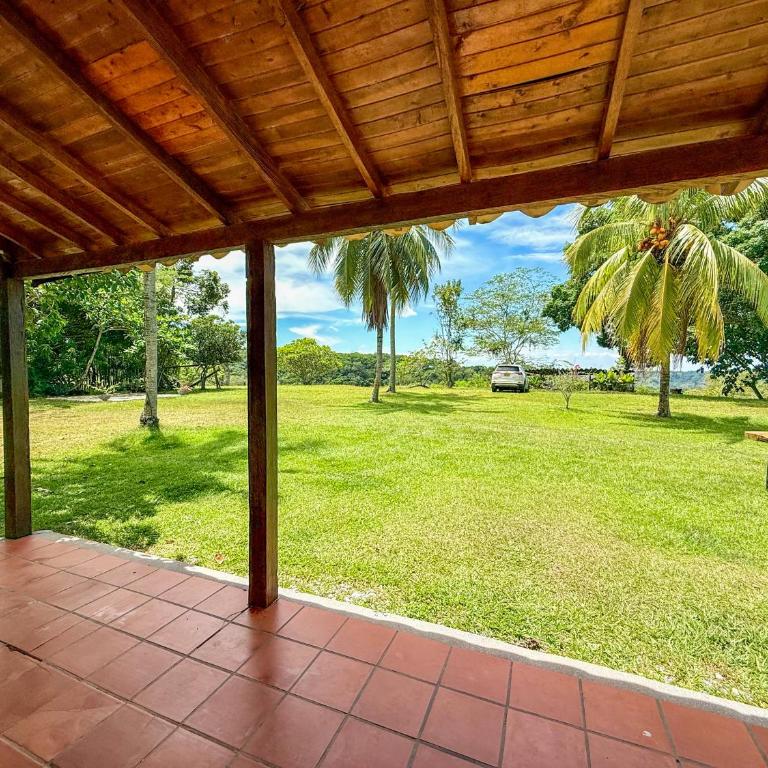Finca Campestre Doradal - Habitación Doble con vistas al jardín - 5
