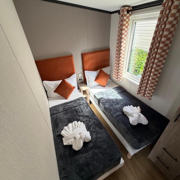 Holiday Marina Resort - Logement 3 Chambres de Luxe - 2