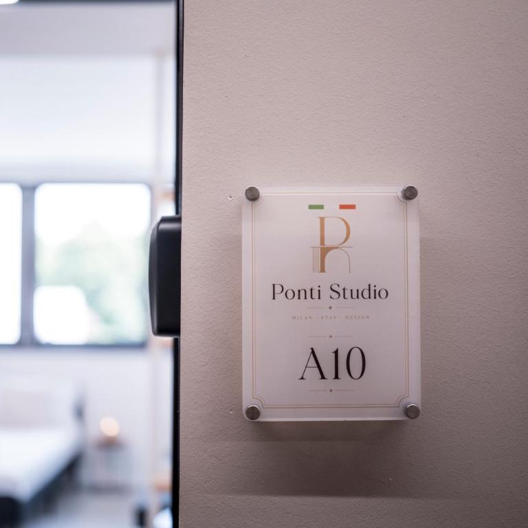Ponti Cozy Apartment - Private Parking available, Near Navigli, Romolo Metro and Duomo - Appartamento Superior - 32