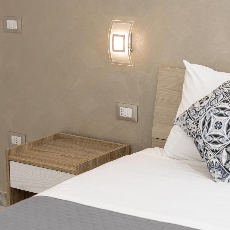 Sea Center Rooms a Terrasini - Dreibettzimmer - 12