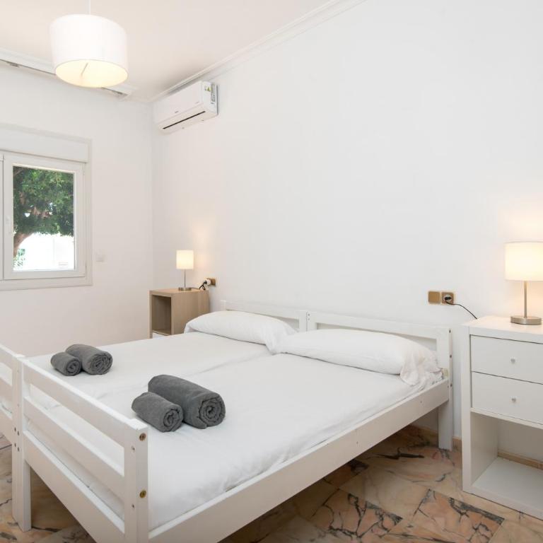 PREMIUM Family Villa in Málaga with Private Pool - Five-Bedroom House - 46