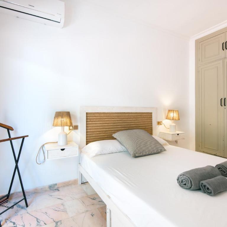 PREMIUM Family Villa in Málaga with Private Pool - Five-Bedroom House - 49