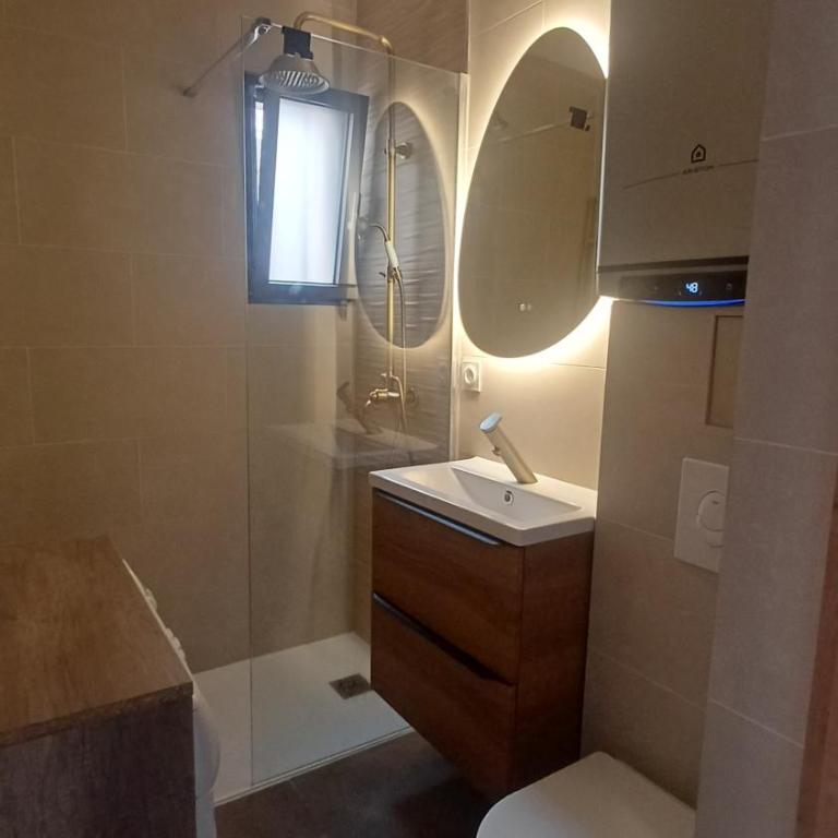 Appart élégant 4P à 50m du camp naturiste - Apartment mit 1 Schlafzimmer - 2
