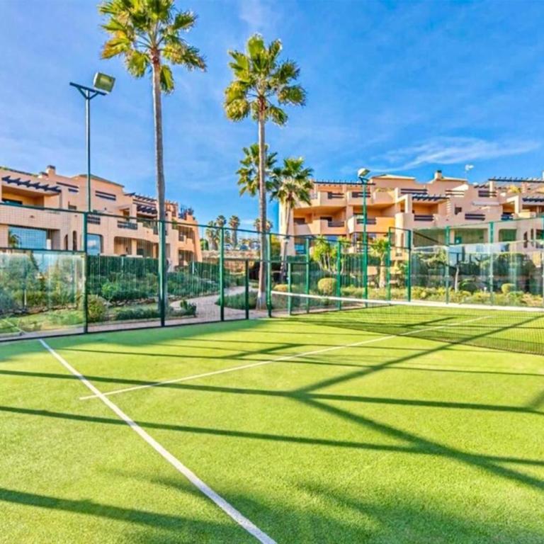 Casares Beach Golf Apartment - Apartamento Deluxe de 2 dormitorios con vistas al jardín - 2