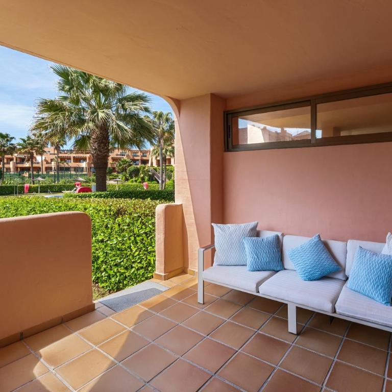 Casares Beach Golf Apartment - Apartamento Deluxe de 2 dormitorios con vistas al jardín - 5