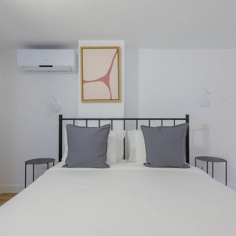 Renovated Duplex on Paseo F. de Sales - Apartamento - 9