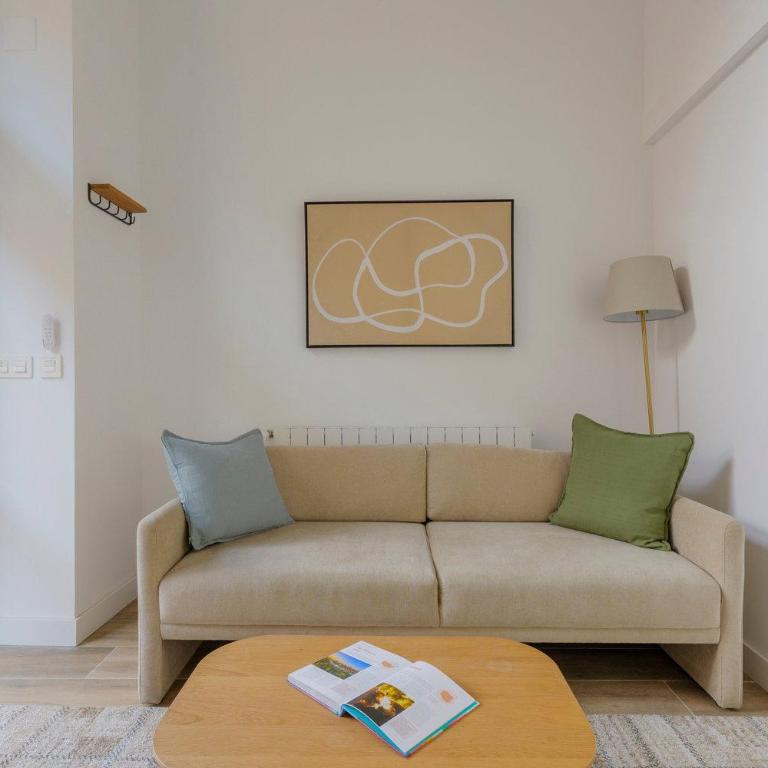 Renovated Duplex on Paseo F. de Sales - Apartamento - 25