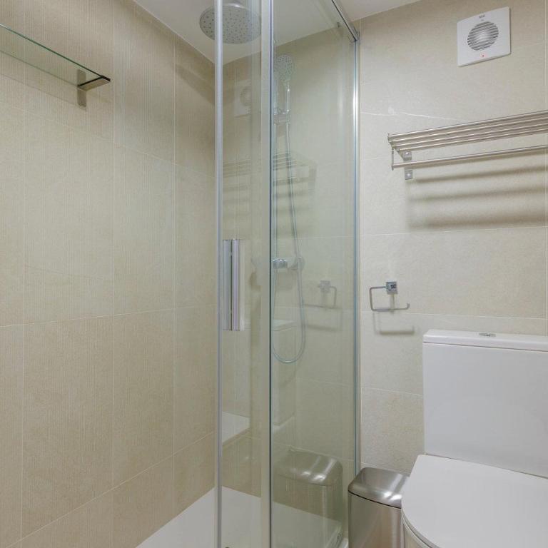 Renovated Duplex on Paseo F. de Sales - Apartamento - 29
