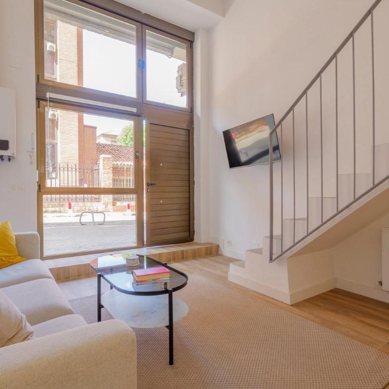 Premium Renovated Loft near Santander Park - Apartamento - 2