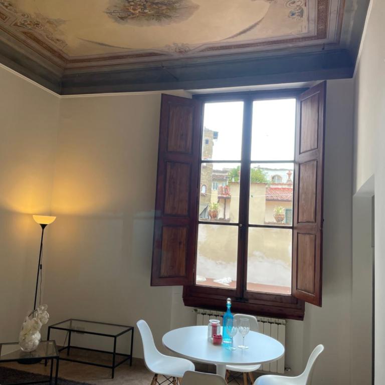 Palazzo via dei servi - One-Bedroom Apartment - 7