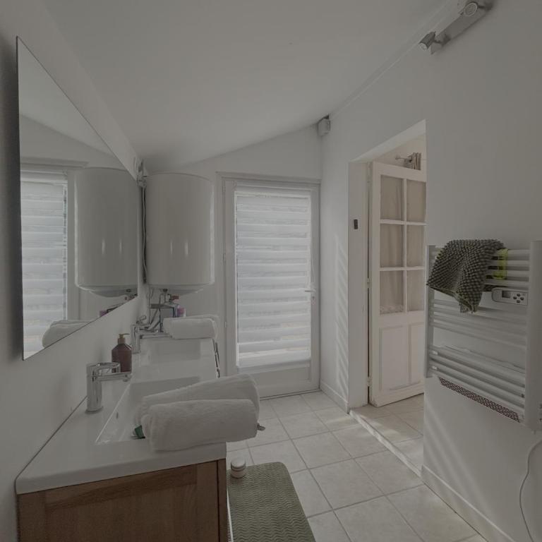 Madoujo petite villa à 200m de la plage - Maison 1 Chambre - 7