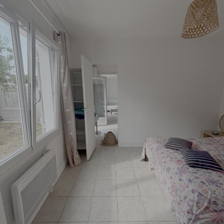 Madoujo petite villa à 200m de la plage - Maison 1 Chambre - 6