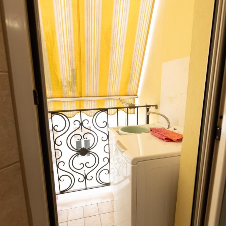 BILOCALE VIA CURZI centralissimo - Appartamento con 1 Camera da Letto - 20