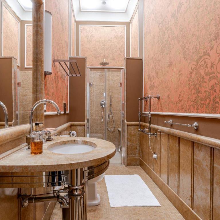 Palazzo Angelico - Luxe Residence Florence - Three-Bedroom Premium Apartment - 9