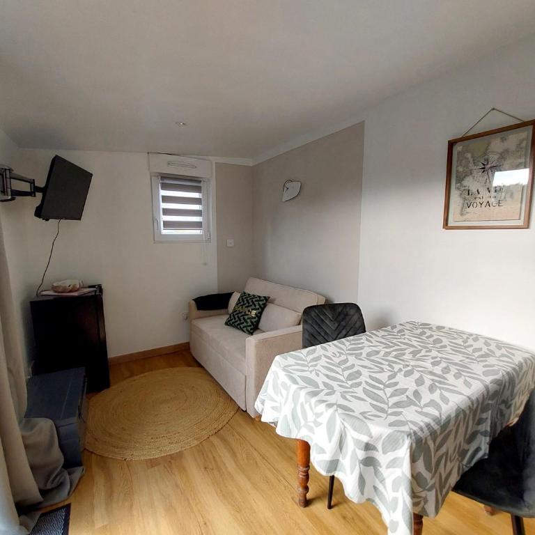 St-Marc-sur-Mer, Maison cosy lumineuse avec cour - Maison 1 Chambre - 2
