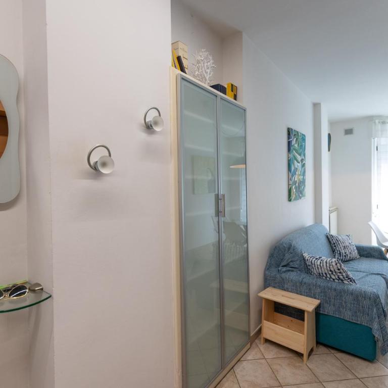 BILOCALE VIA CURZI centralissimo - Appartamento con 1 Camera da Letto - 25