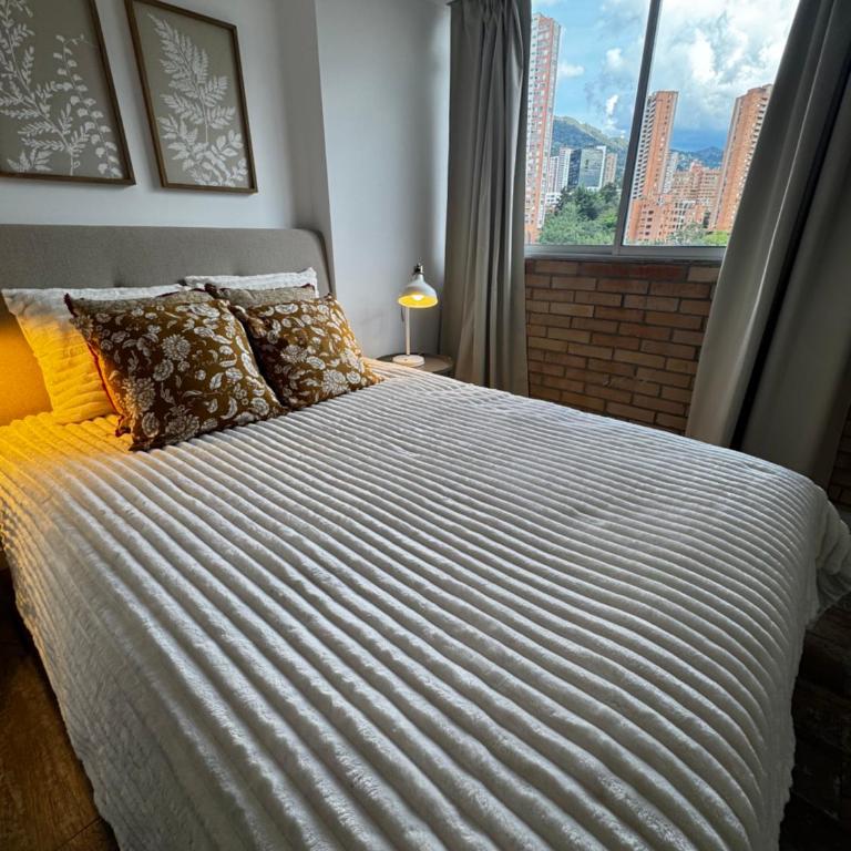 2205 Apartamento Poblado en la zona rosa de medellín - One-Bedroom Apartment - 3