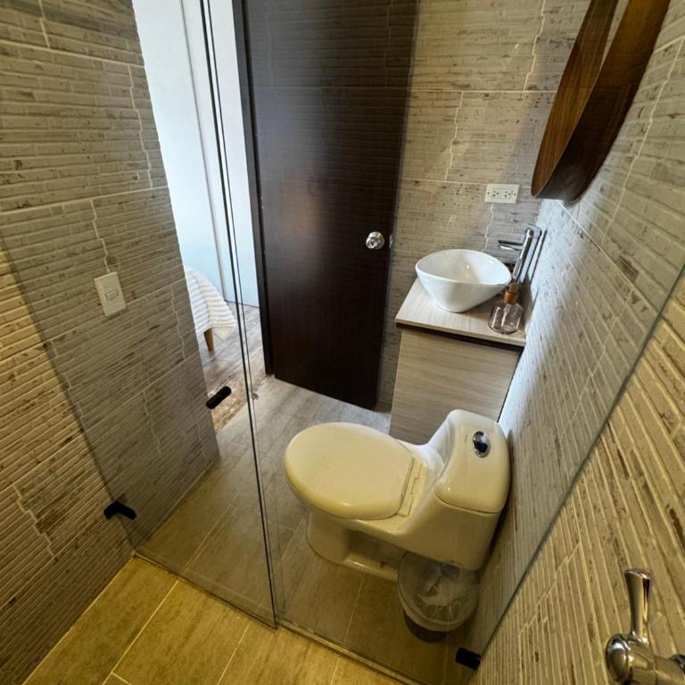 2205 Apartamento Poblado en la zona rosa de medellín - One-Bedroom Apartment - 6
