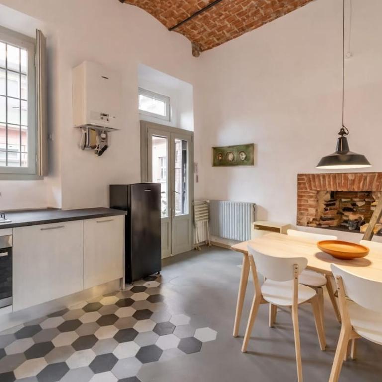 Navigli-Tortona with wifi and AC - Two-Bedroom Apartment - 4