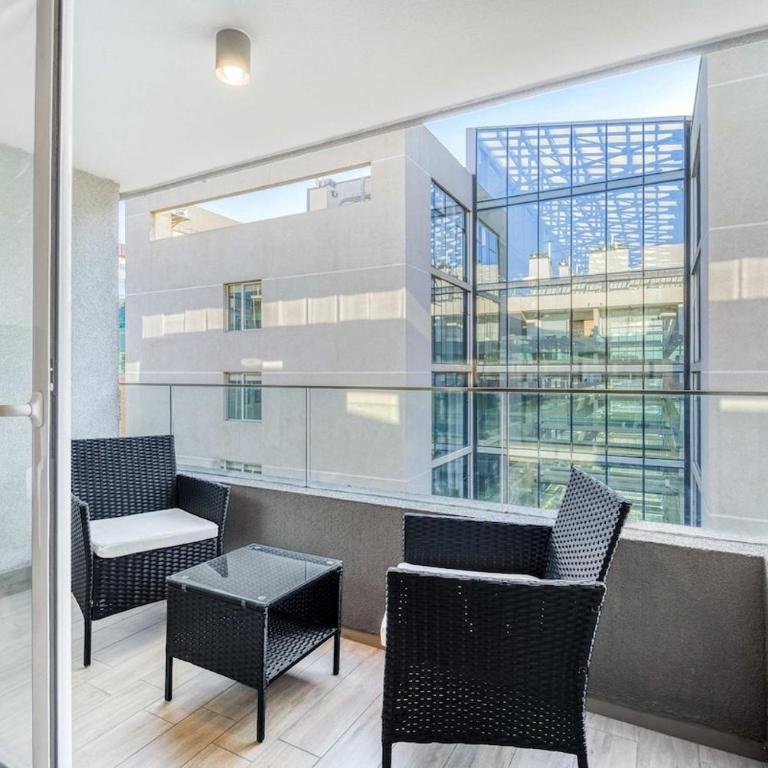 Estoril Suite - Clinic and Shopping Center - Studio with Balcony - 8