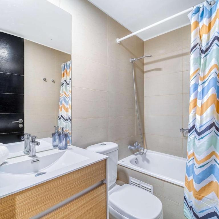 Estoril Suite - Clinic and Shopping Center - Studio with Balcony - 10