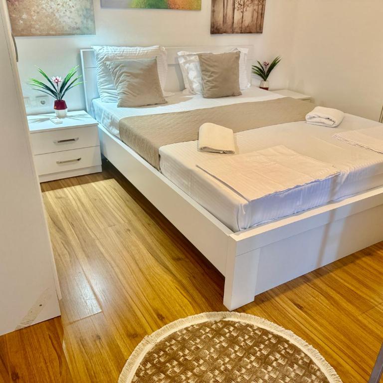 LuxuryHomeUlcinj1 - Haus mit 3 Schlafzimmern - 2