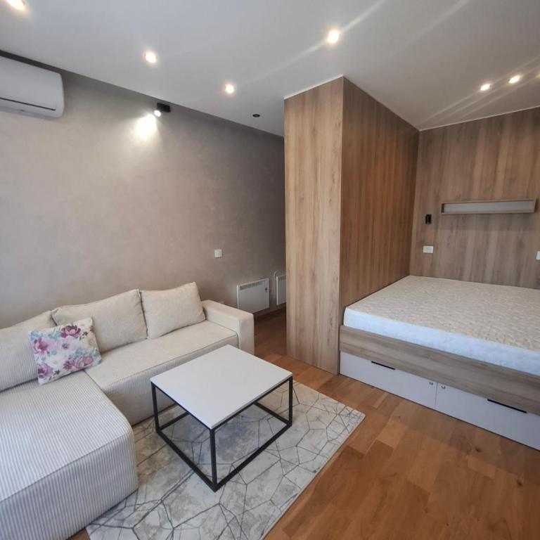Zlatibor 1 Centar - One-Bedroom Apartment - 34