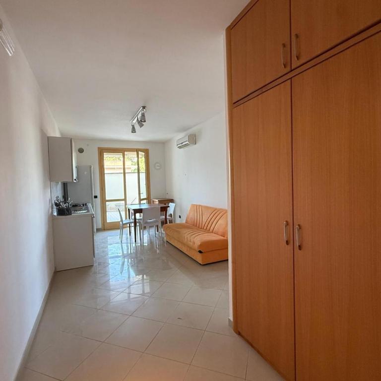 Rosmini Apartment - parcheggio-veranda - Baia Verde - Lido - by Click Salento - Two-Bedroom House - 4