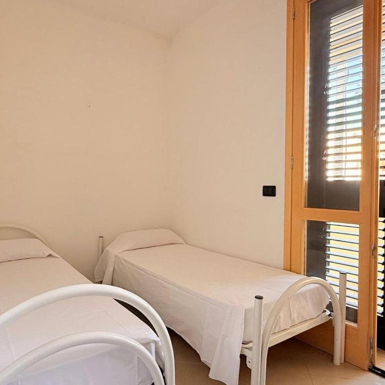 Rosmini Apartment - parcheggio-veranda - Baia Verde - Lido - by Click Salento - Two-Bedroom House - 5