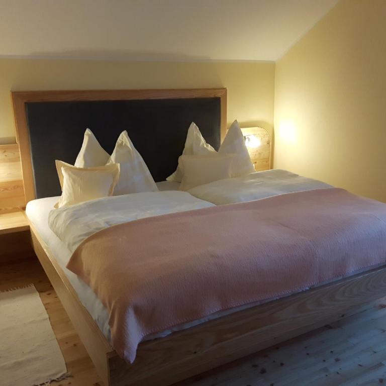 Appartement Zweikofelblick - Standard Apartment mit 2 Schlafzimmern und Balkon - 11