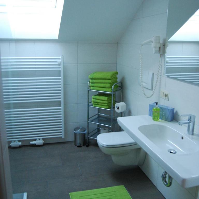 Appartement Zweikofelblick - Apartment mit 2 Schlafzimmern und Balkon - 7