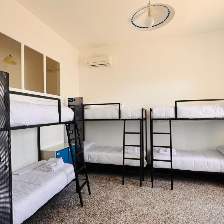 Ostello del Viandante - Dormitorio Maschile per 6 Persone - 4