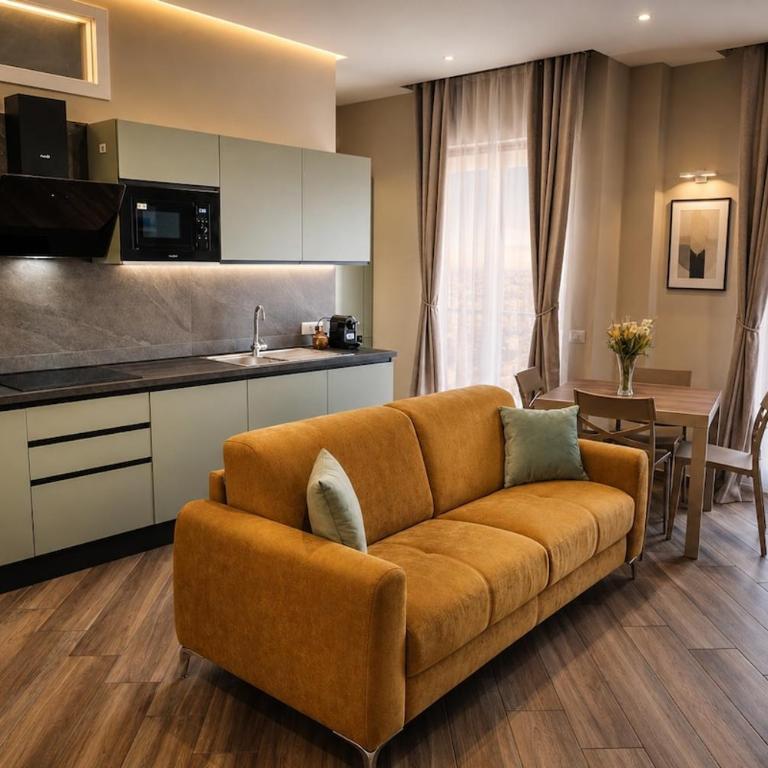 Enea House Naples - Balcony & 2 Bathrooms - Appartamento con 1 Camera da Letto con Balcone e Vista Città - 4