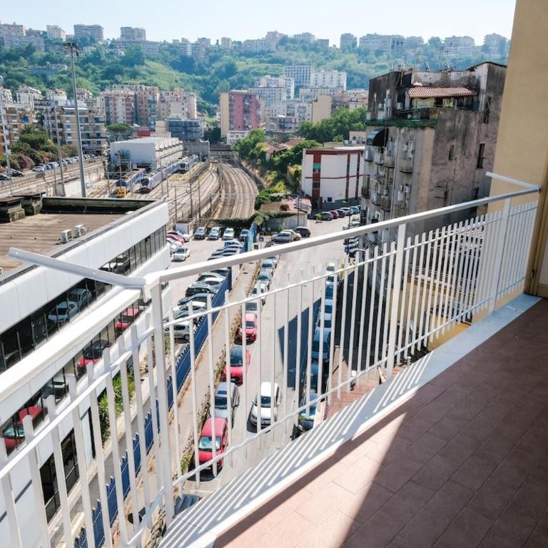 Enea House Naples - Balcony & 2 Bathrooms - Appartamento con 1 Camera da Letto con Balcone e Vista Città - 19