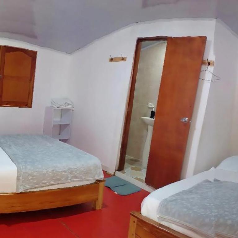 Las Cascadas Hostel - Deluxe Double Room - 5