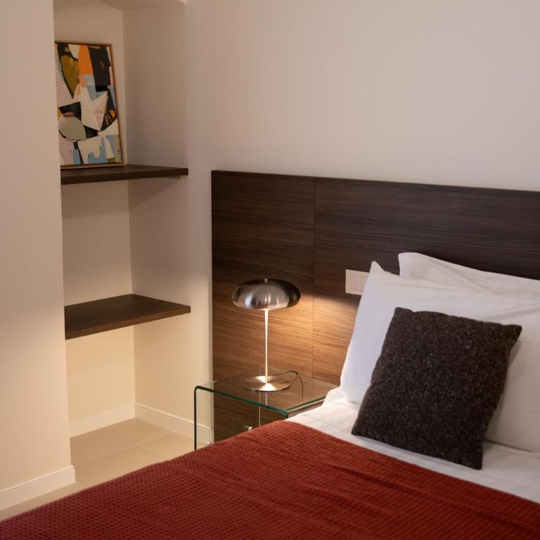 Brand new 100sqm Designer Apartment in the center of Bari - by Pausa Stays - Two-Bedroom Apartment with City View - 18